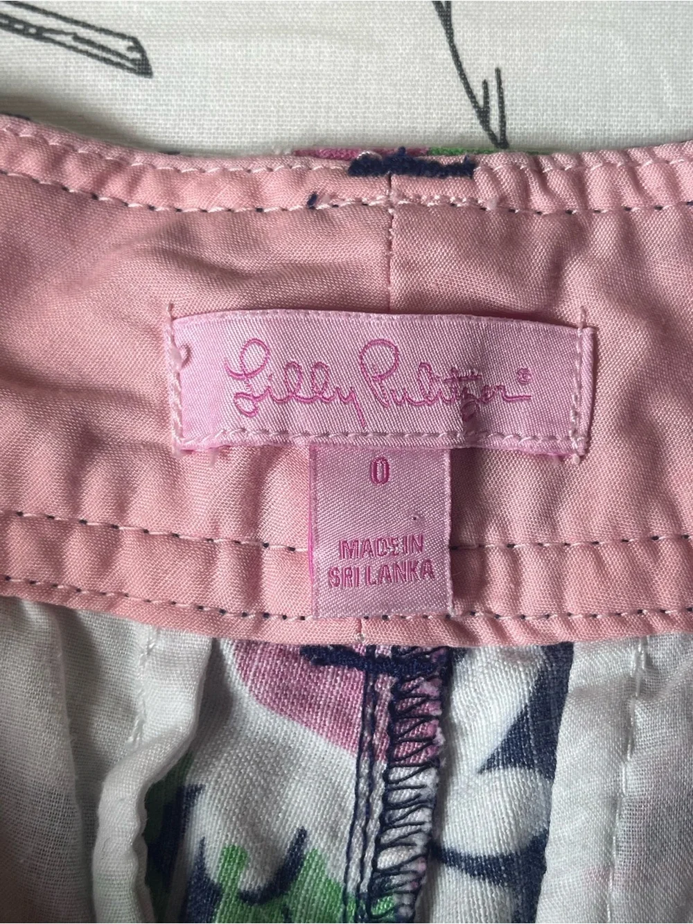 Lily Pulitzer Yum Yum Design Midrise Shorts, size 00